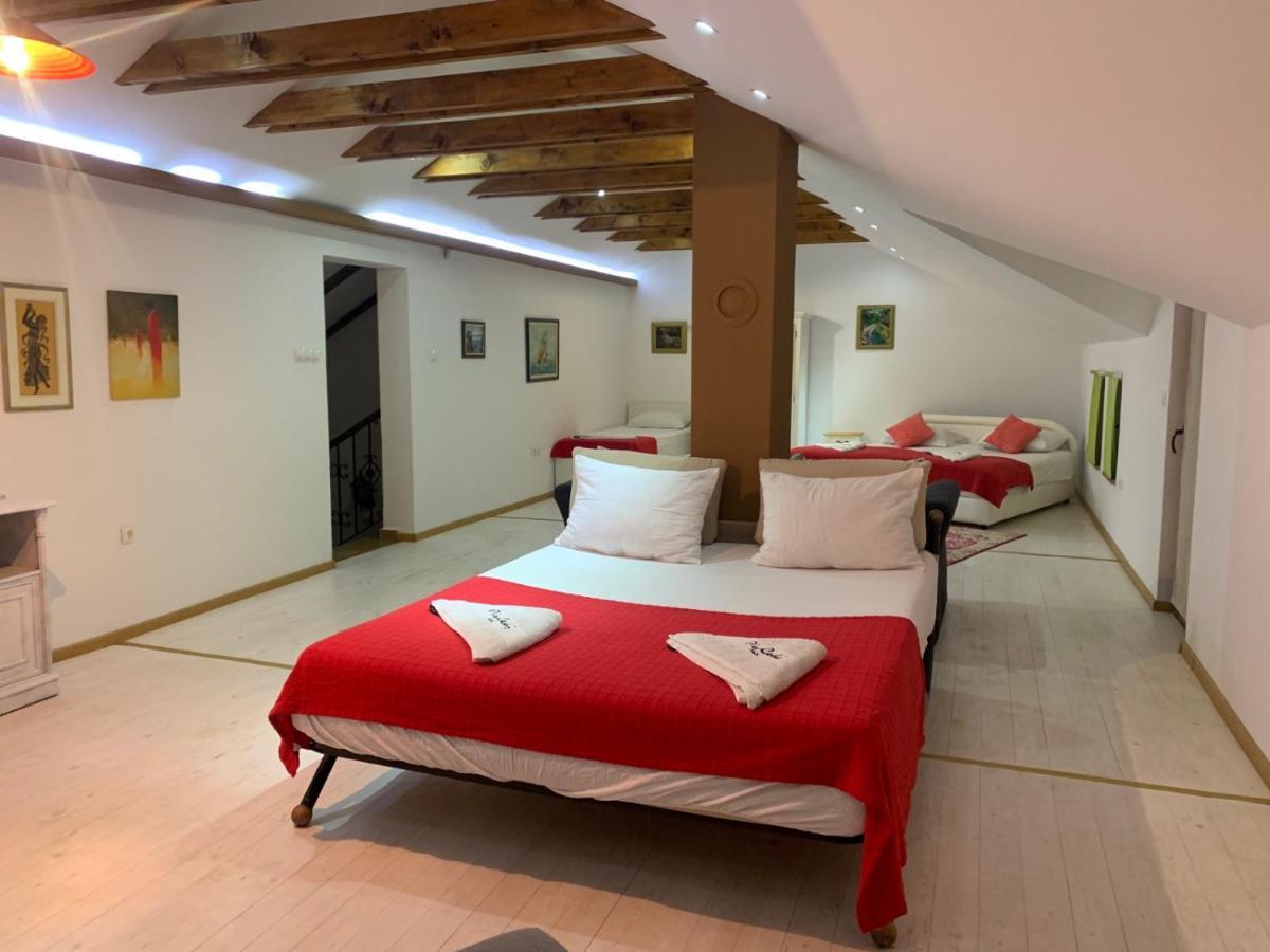 Silent Village Villa With Swimming Pool 莫斯塔尔 外观 照片