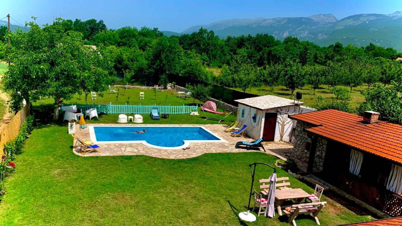 Silent Village Villa With Swimming Pool 莫斯塔尔 外观 照片